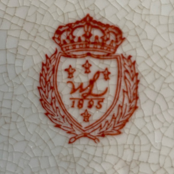 Pair of Wong Lee 1895 Vintage Porcelain Plates - Picture 3 of 3